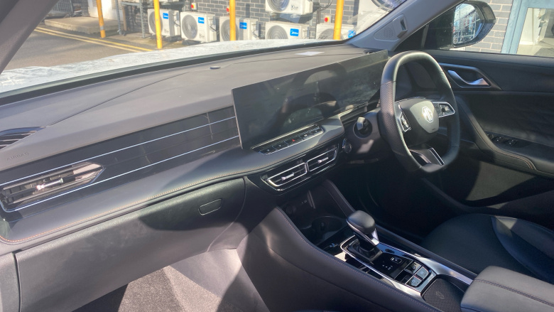 MG HS 1.5 T-GDI Trophy 5dr DCT Petrol Hatchback